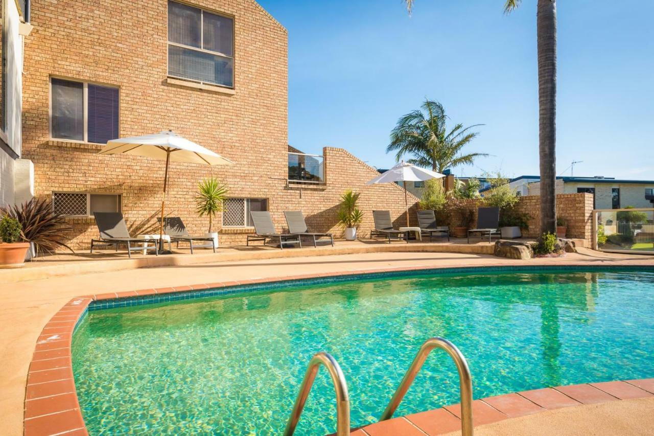 מרימבולה Black Dolphin Motel & Apartments מראה חיצוני תמונה